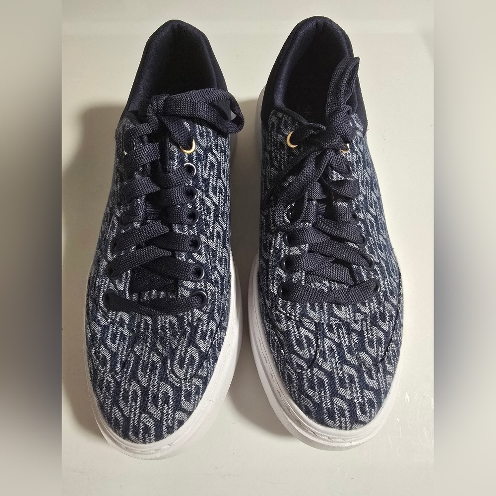 Skechers shoes for women, blue with white, size 10